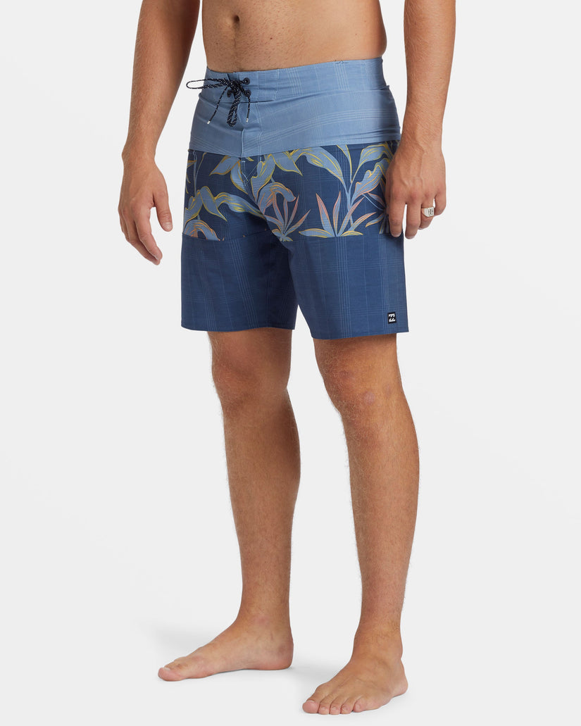 Tribong Pro 18" Boardshorts - Washed Blue