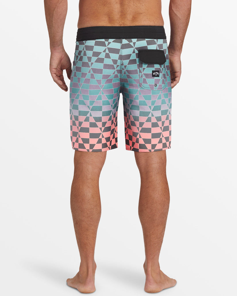 Sundays Pro 19" Boardshorts - Fade