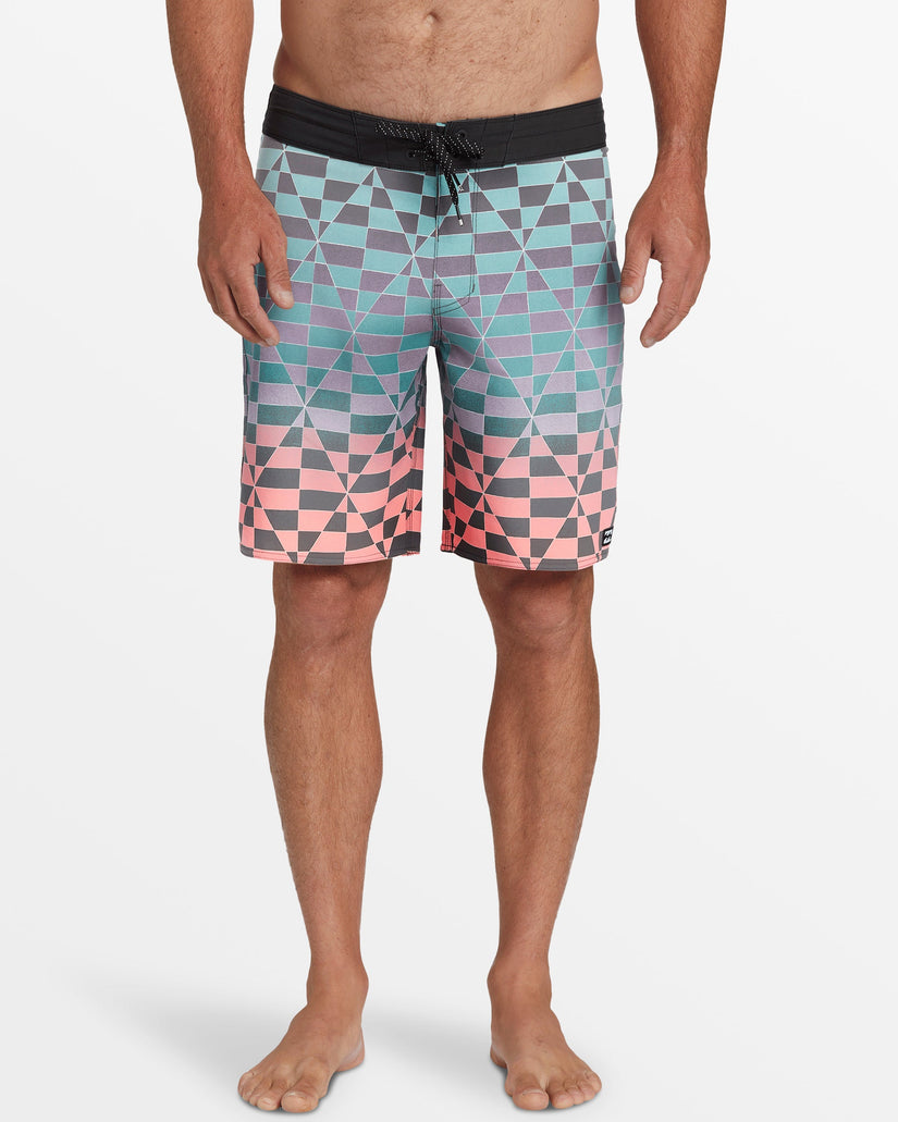 Sundays Pro 19" Boardshorts - Fade