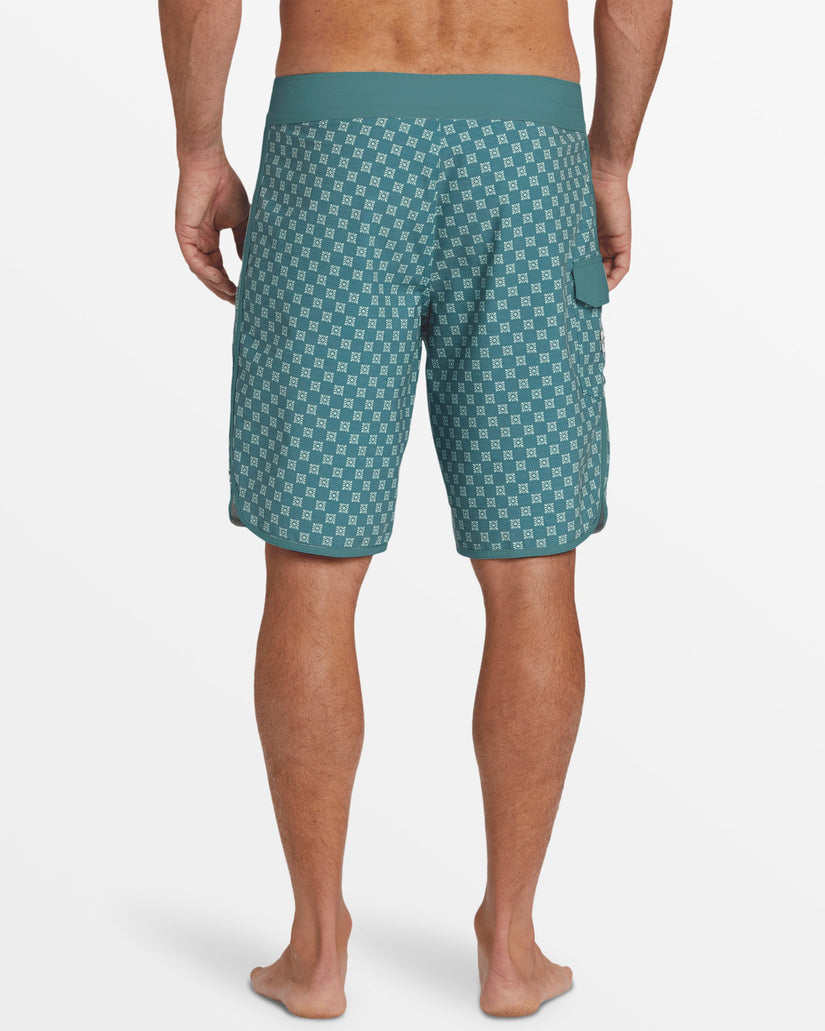 73 Pro 19" Boardshorts - Sea Pine