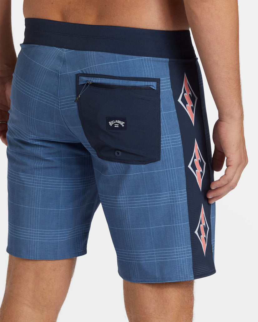 D Bah Airlite 19" Boardshorts - Smoke Blue