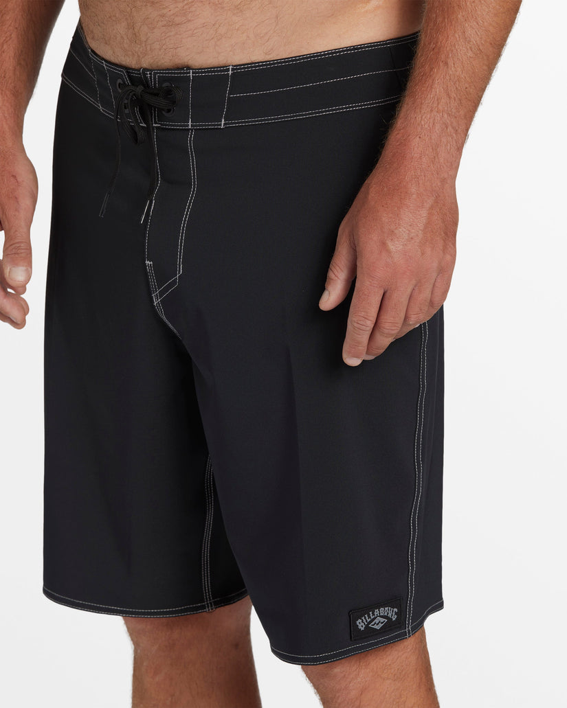 Core Lord Pro 20" Boardshorts - Black