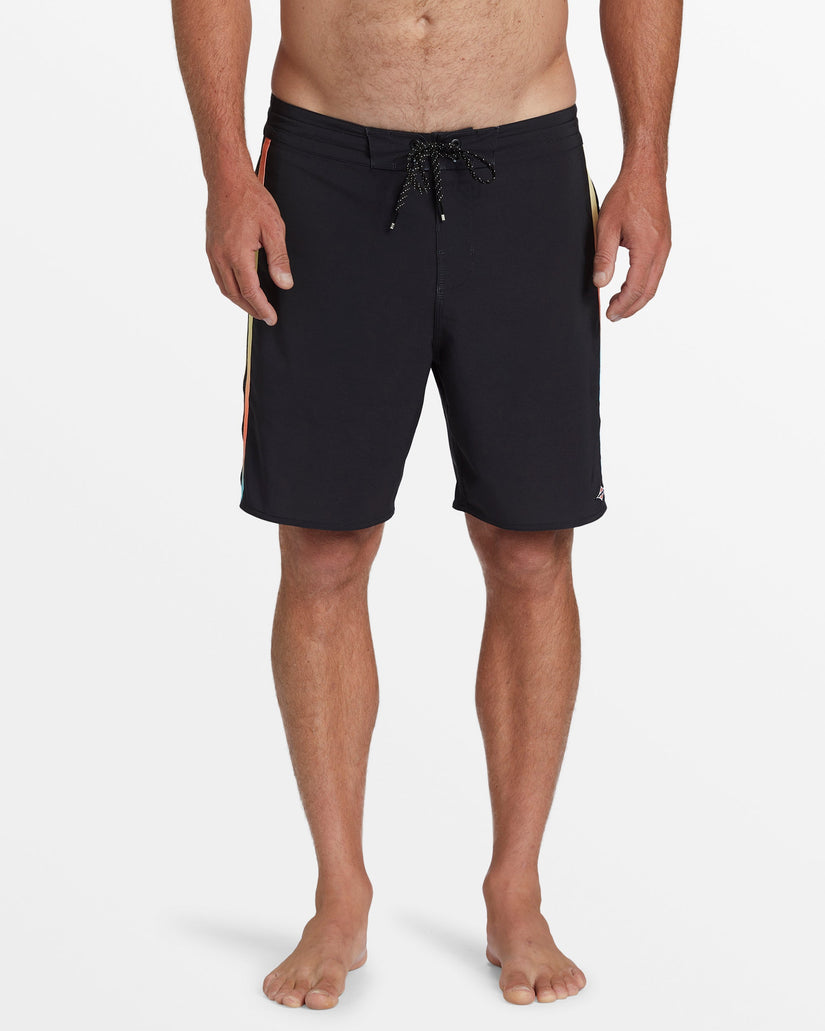 Kirra Pro Performance 17" Boardshorts - Black