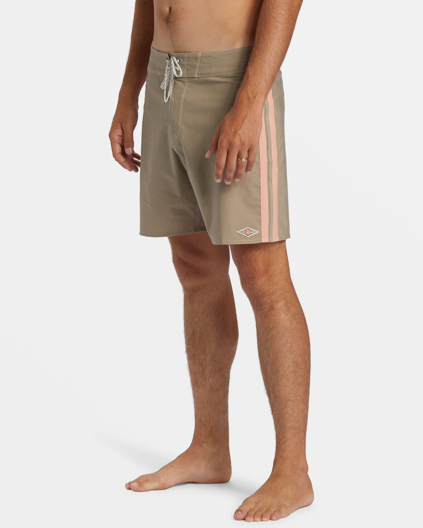 Kirra Pro Performance 17" Boardshorts - Gravel