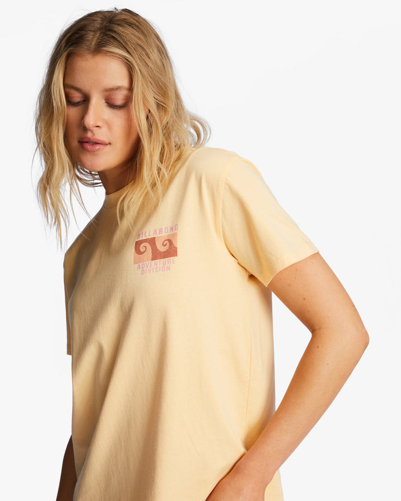 A/Div Tee Short Sleeve Upf 50 T-Shirt - Honey Kissed