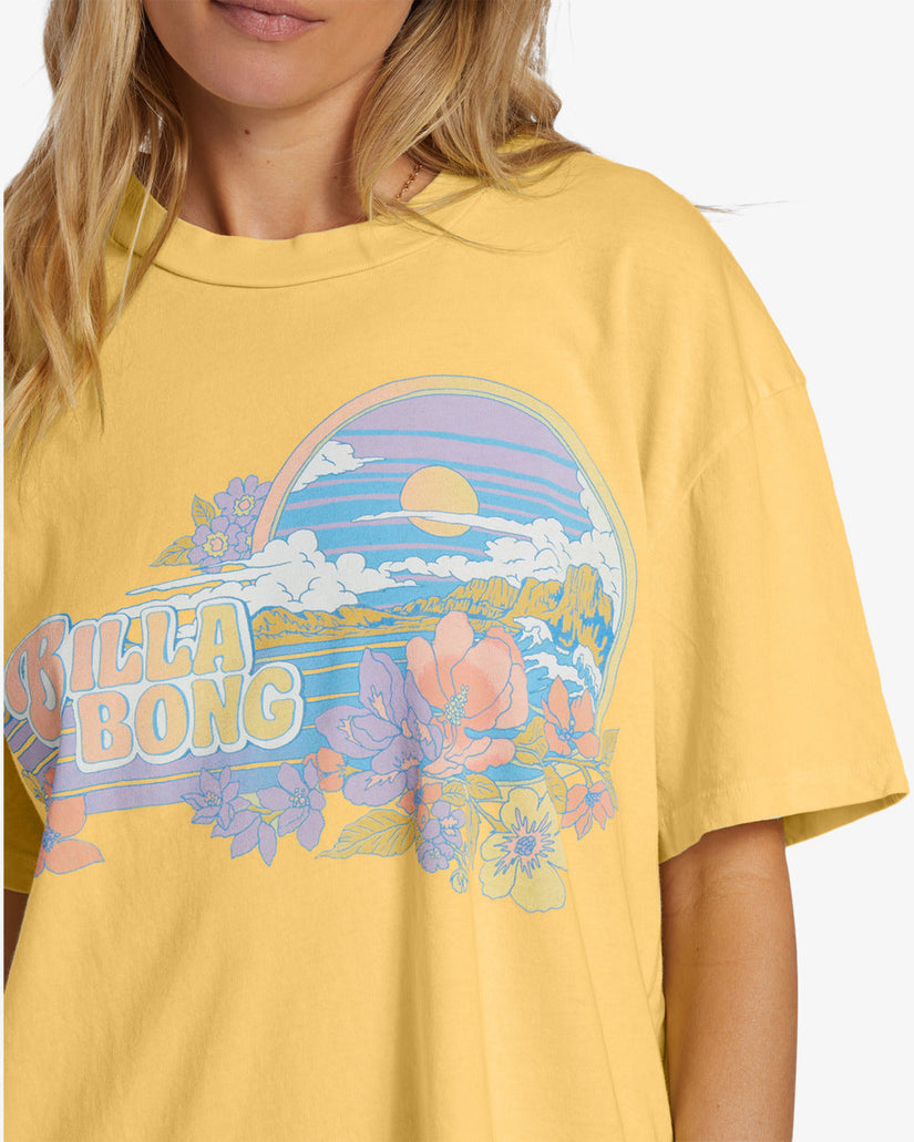 Island Blooms T-Shirt - Fresh Squeezed