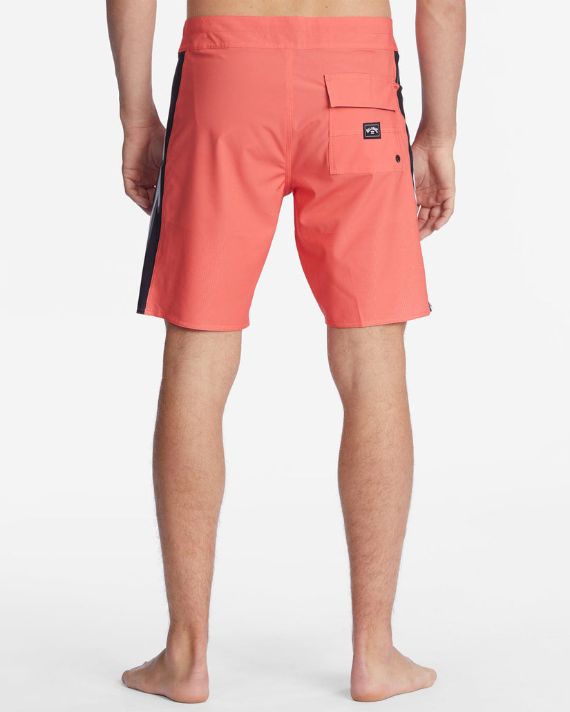 D Bah Airlite Boardshorts 19" - Red